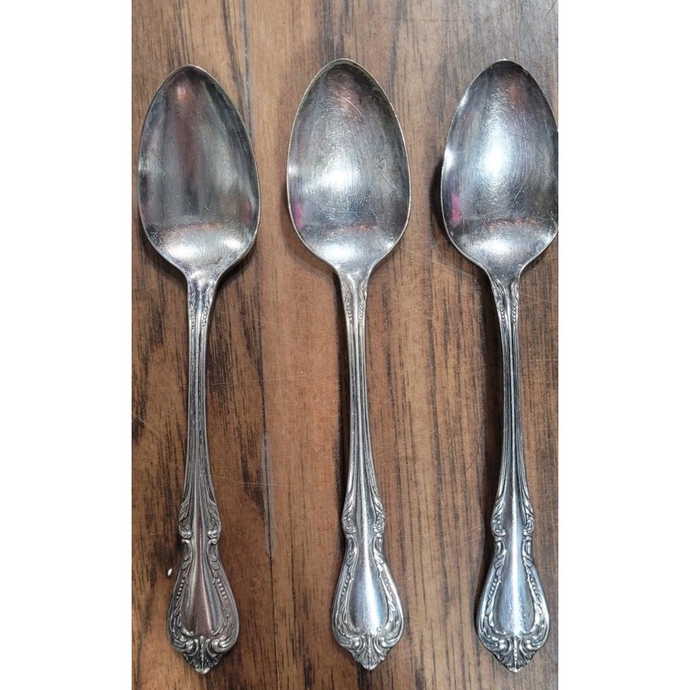 Oneida Wm A Rogers CHALICE Harmony  Silverplate 3 Oval Spoons 1958